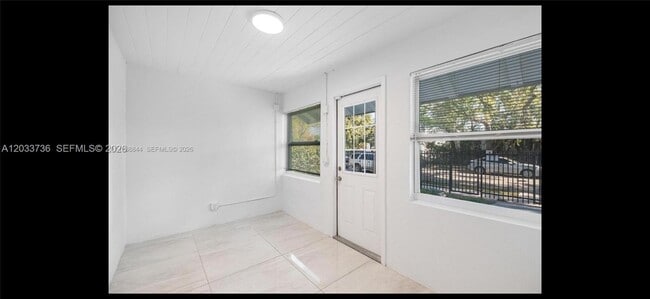 Photo - 529 NW 42nd St