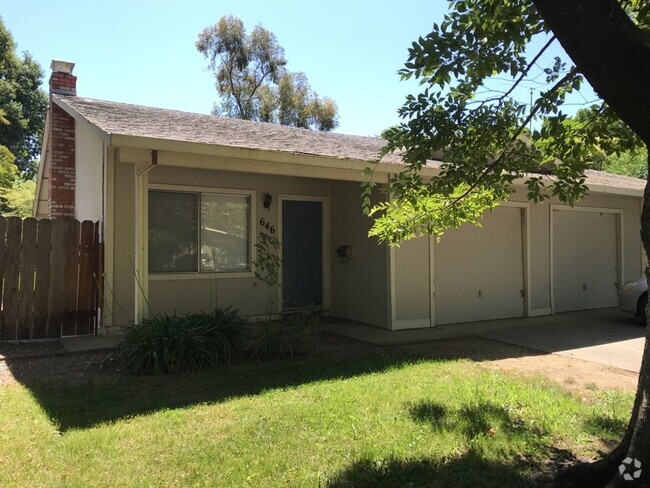 Building Photo - 646-646 Arthur St Unit 646 Rental