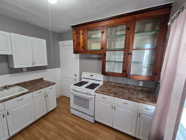 Photo - 307 Cumberland Ave Unit Lower Apartment