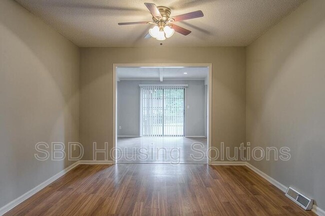 Photo - 1616 S Pleasant St