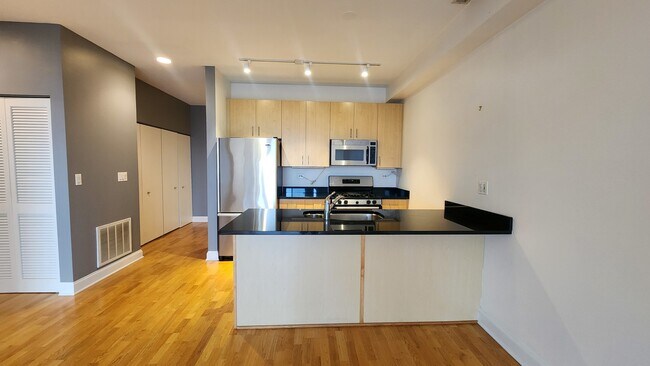Photo - 1260 W Washington Blvd Unit 606