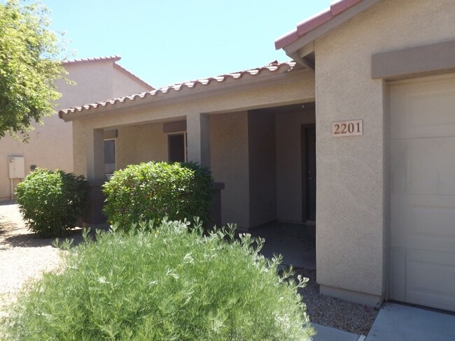 Photo - 2201 E Yuma Ave