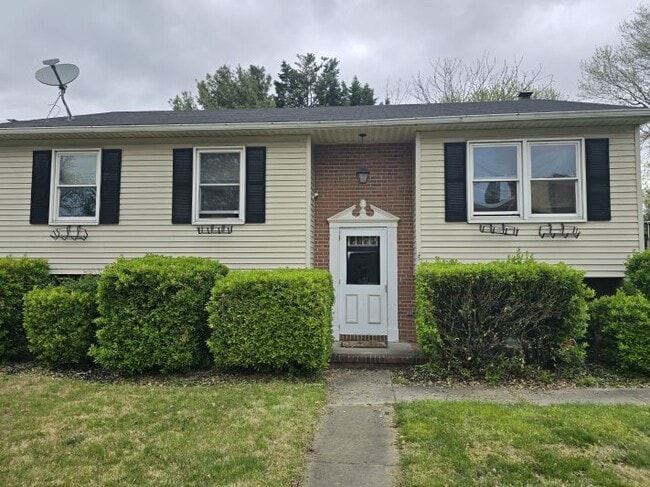 Photo - 7036 Sollers Point Road