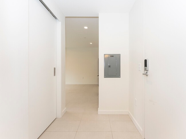Photo - 2291 NW Glisan St
