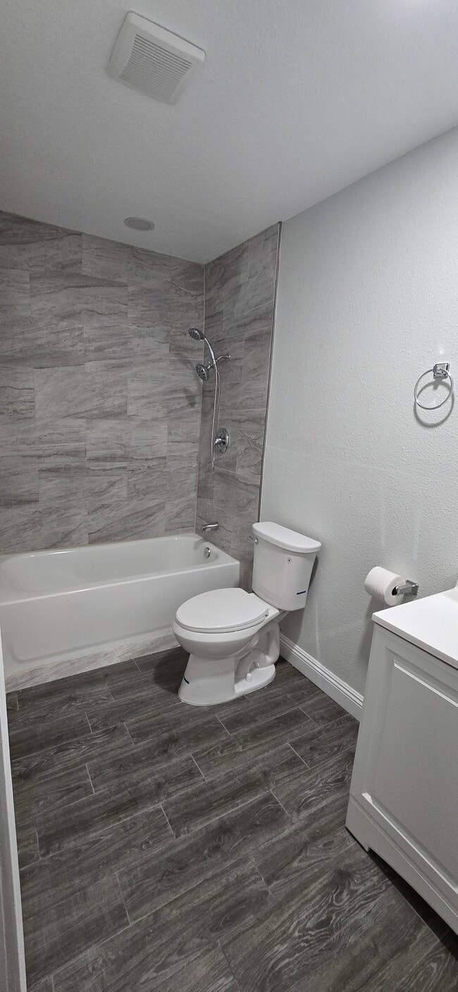 Bathroom 1 - 1405 Vegas Valley Dr Unit 132