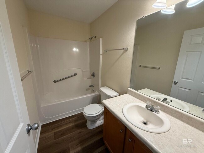 Photo - 104 Kemper Ln