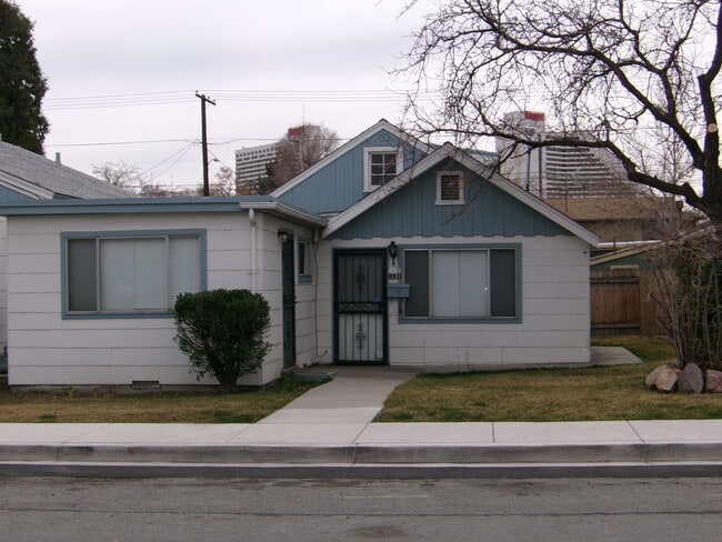 2 Bedroom, 1-1/2 Bath - 2 Bedroom, 1-1/2 Bath House