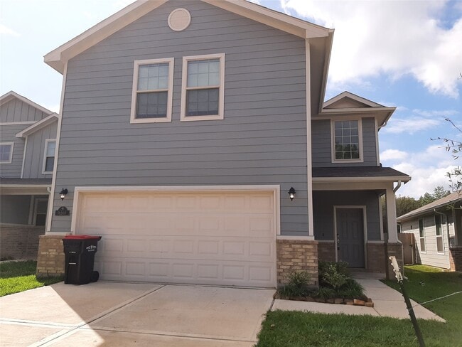 Building Photo - 16568 Moss Ln