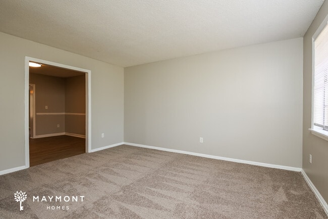 Photo - 225 Froman Dr