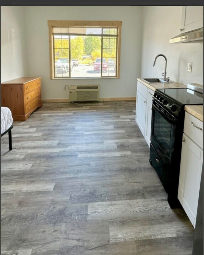 Ski Town Apartments