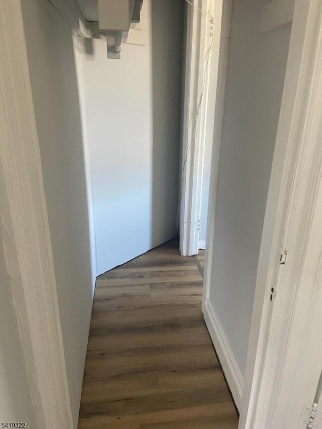 Photo - 107 Church St