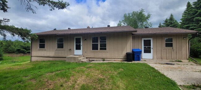 3 Bedroom 2 Bath - 3 Bedroom 2 Bath House