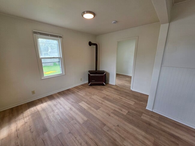 Photo - 807 W Packard St