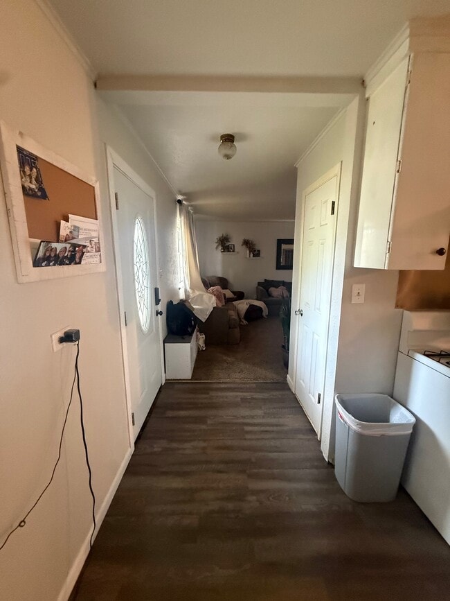 Photo - 924 W Sloan St