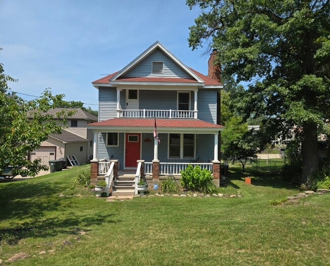 Building Photo - 1125 S Long Lake Blvd