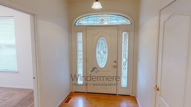 Photo - 136 Costello Pl