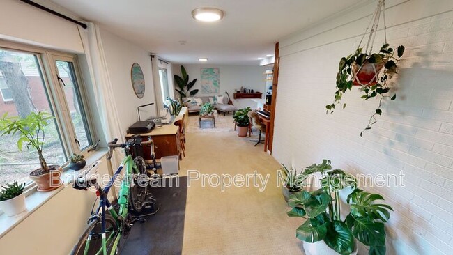 Photo - 2125 Belloak Dr