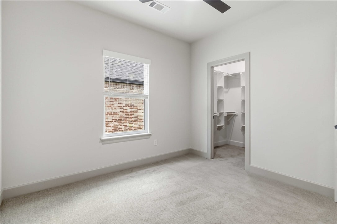 Photo - 1051 Whistler St