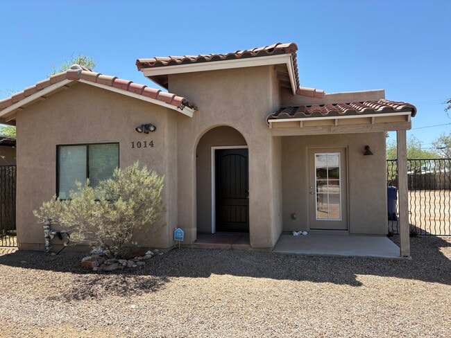 Photo - 1014 E Linden St