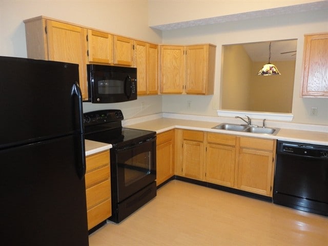 Photo - 5232 Lake Manor Dr