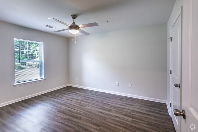 3BR, 2BA - 1164SF - 1st Bedroom