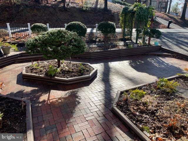 Photo - 159 Olde Concord Rd