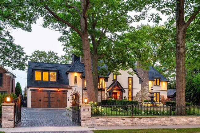 Photo - 57 Baby Point Crescent