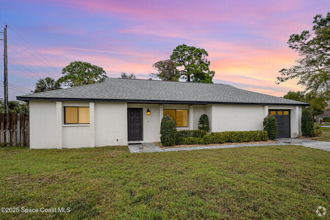 Building Photo - 696 Las Palmas Way Rental