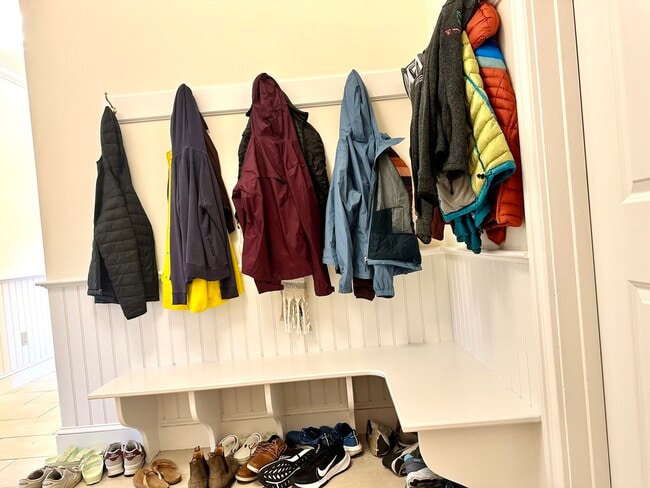 Photo - 27 Glenville Ave Unit 6