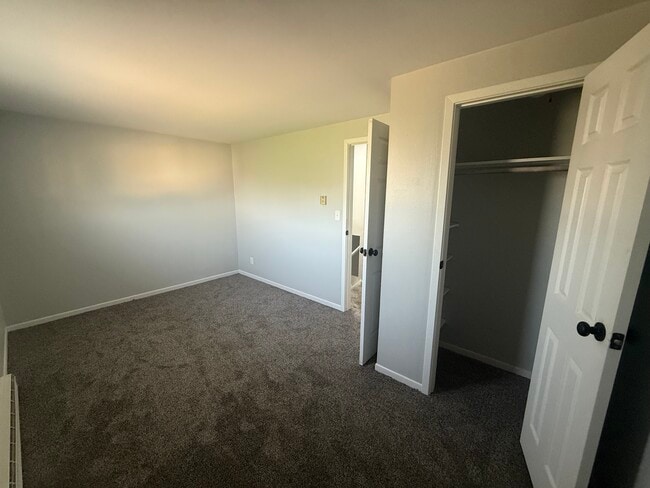 2 Bed/1.5 Bath TH Main Bedroom