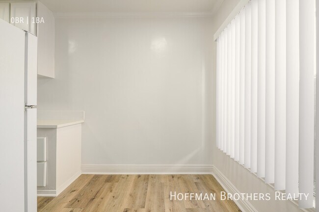 Photo - 1319 N Bronson Ave Unidad 107