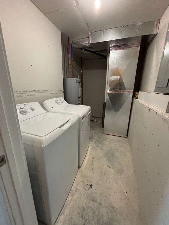 Photo - 3 Bed 3 Bath Townhome