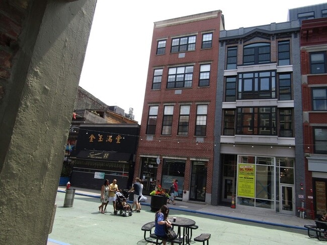 Building Photo - 139 Newark Ave