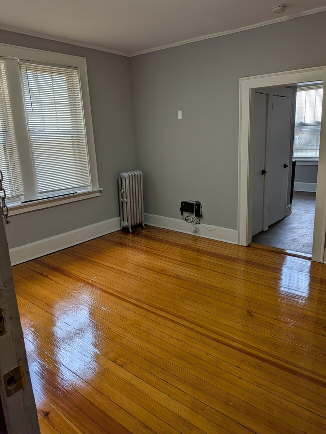 Photo - 382 Bloomfield Ave