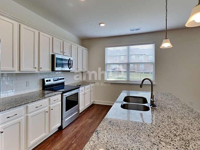 Photo - 5625 Cuba Rd