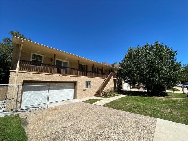 Photo - 4318 Breakwood Dr