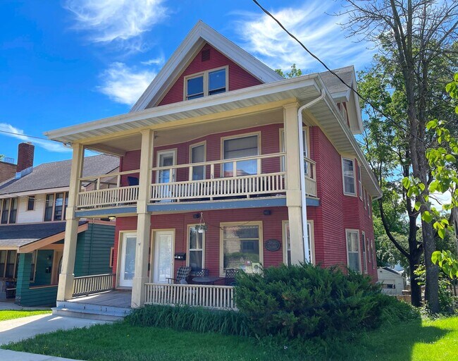 Building Photo - 1623/5 Monroe St. Unit 2 Rental
