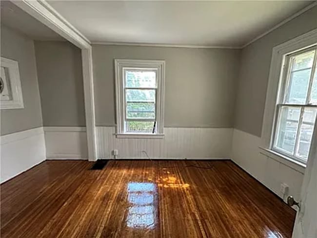 Photo - 525 Averill Ave Unidad #3 Down