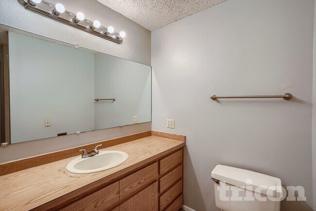 Photo - 6666 56th Ave N