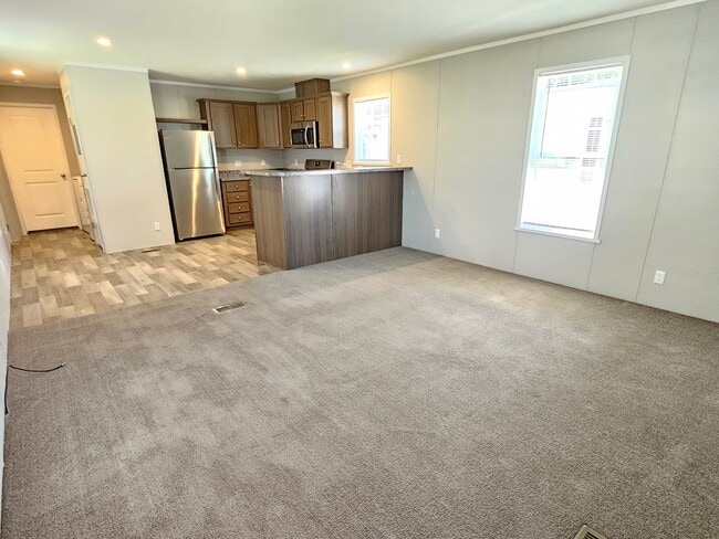 Photo - 2344 Dogwood St