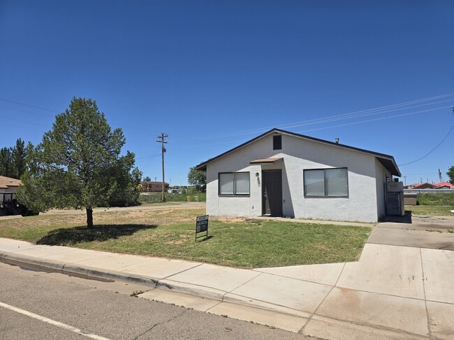 Photo - 349 River Rd