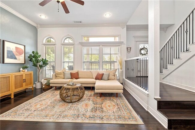 Photo - 619 N Rupple Rd