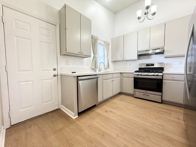 Photo - 28670 Landau Blvd Unit A