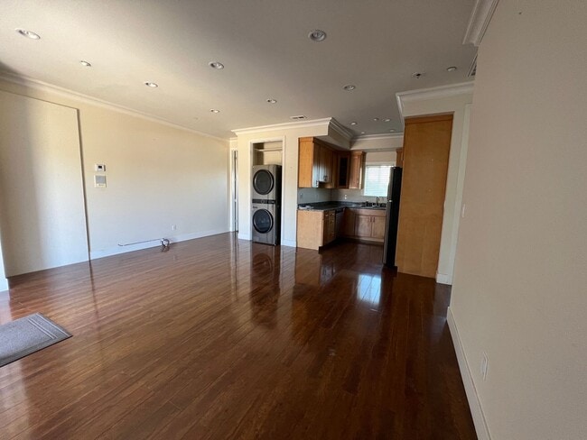 Photo - Hale Ave Unit Apartment