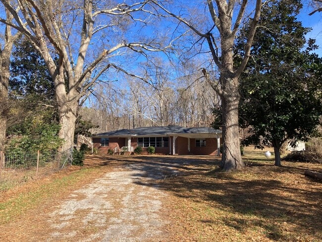 Photo - Minutes from Alexandria High School