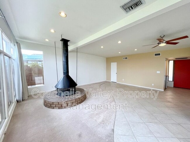 Photo - 77495 Cheyenne Dr