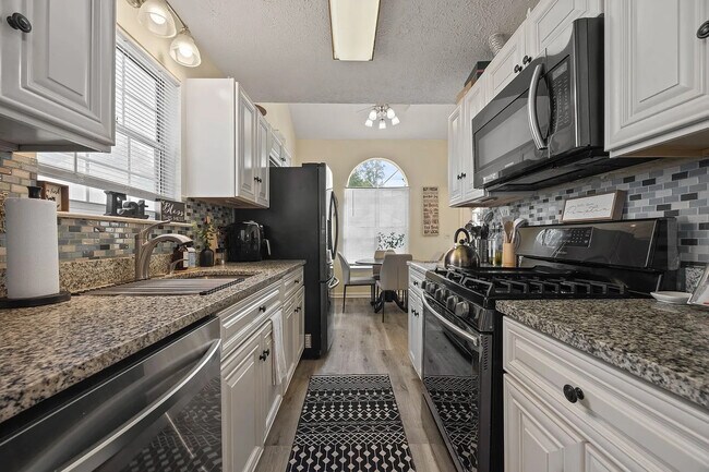 Photo - Room in House on Crestridge Ct