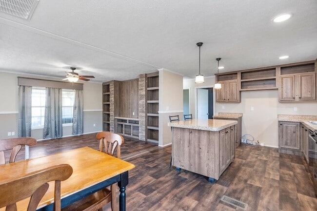 Photo - 2065 Cecil Wampler Rd