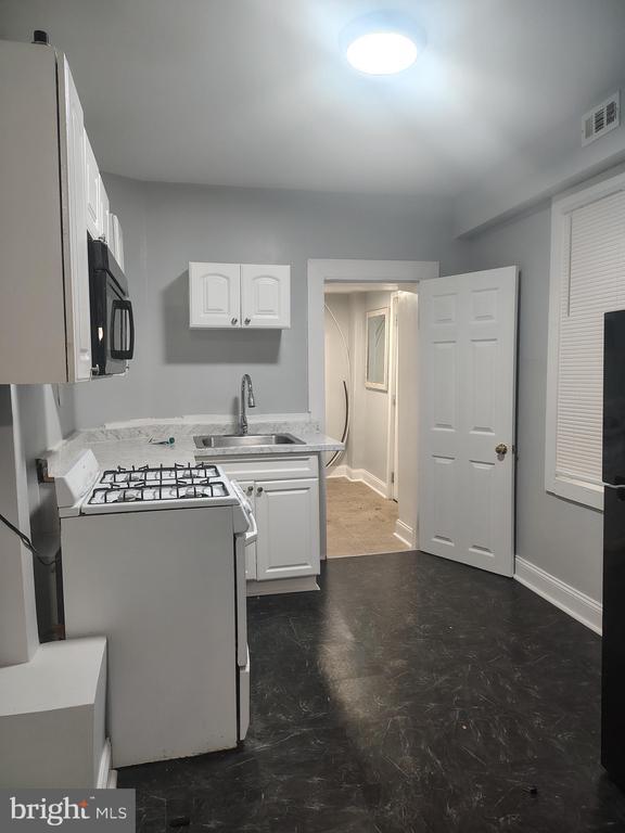 Photo - 1114 N Bond St