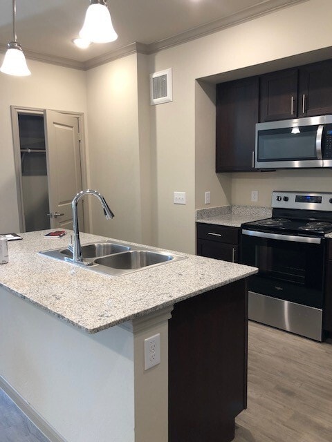 Photo - Somerset Lofts